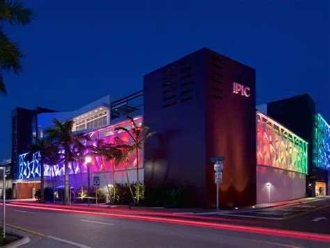 IPIC Delray Beach - Showtimes & Tickets