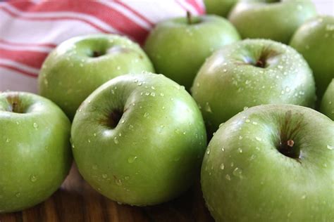 Classic Green Apple Crisp Like Grandma Made-The Fed Up Foodie