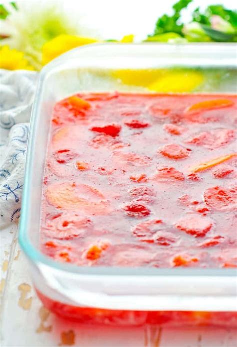 Strawberry Sunshine Jello Salad - The Seasoned Mom | Recipe | Strawberry jello salad, Jello ...