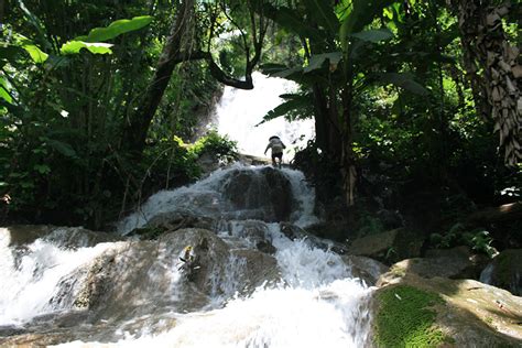 5 Must-See Waterfalls in Laos! • EXPLORE LAOS