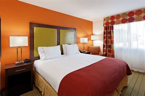 HOLIDAY INN EXPRESS & SUITES FLORENCE NORTHEAST AN IHG HOTEL - Updated 2023 Prices & Reviews (AL)