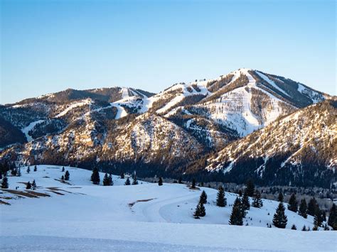 7 Best Ski Resorts in Idaho, 2023/24