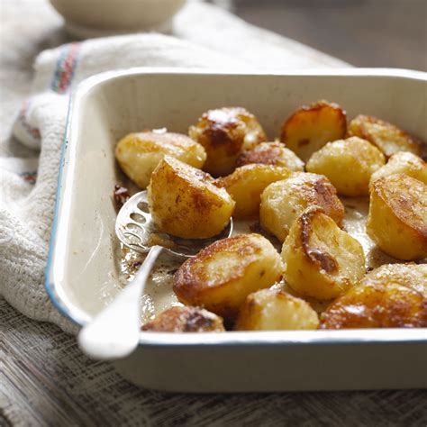 Jamie Oliver's secret to perfect roast potatoes | Perfect roast ...