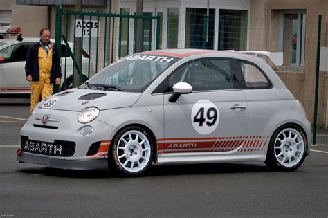 File:Abarth 500 race car.jpg - Wikimedia Commons