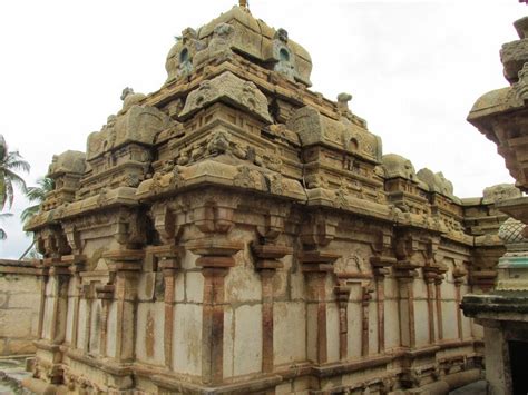 Indian Columbus: Begur Panchalingeshwara Temple