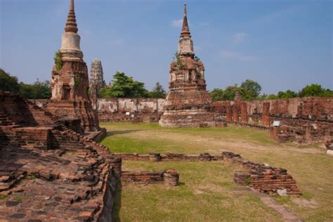 Ayutthaya Ruins and Elephant Show in Thailand – daveg travels