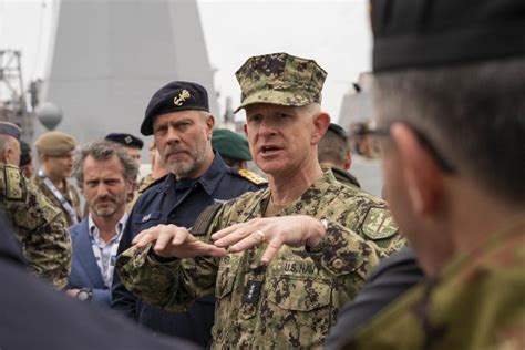 USS Bataan Completes Three High-Level DV Tours in a Week > Commander, Naval Surface Force ...