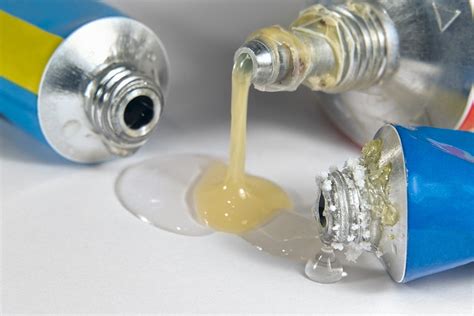 How to Glue Rubber Together: Step-by-Step Guide (with Pictures) | House ...