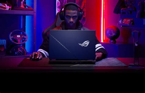 Asus ROG Strix SCAR 17 X3D gaming laptop unveiled: Features Ryzen 9 ...