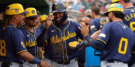 Jackson Chourio: Rising Star in Brewers Organization Signs Record Contract - Archyde