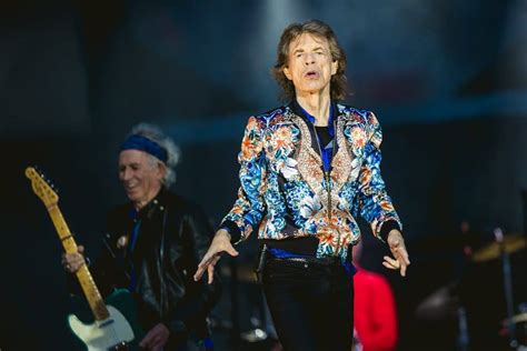 10 Best Mick Jagger Songs of All Time - Singersroom.com