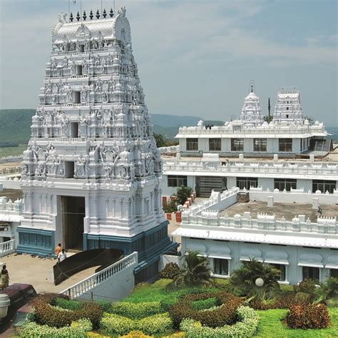 Sri Satyanarayana Swamy Temple - Annavaram - TEMPLES INFO