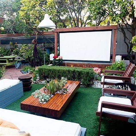 Jardines: Ideas imágenes y decoración #decoraciondejardinesreciclaje | Modern backyard, Backyard ...