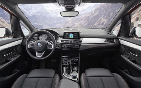 Δοκιμή: BMW 218i Active Tourer Ένα πολυμορφικό απέναντι στην ...