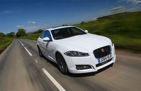 2015 Jaguar XF R-Sport Black | Top Speed