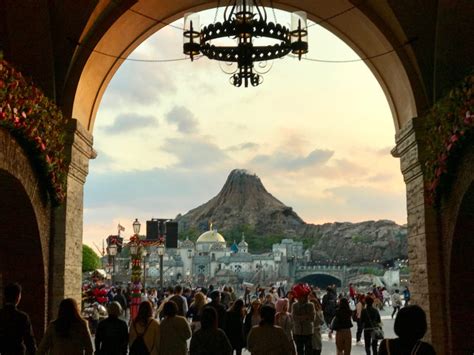 Top Surprises of Tokyo Disney Resort - LaughingPlace.com