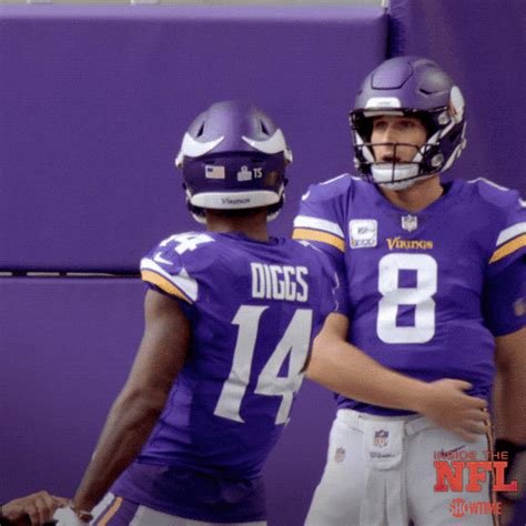 Minnestoa-vikings GIFs - Get the best GIF on GIPHY