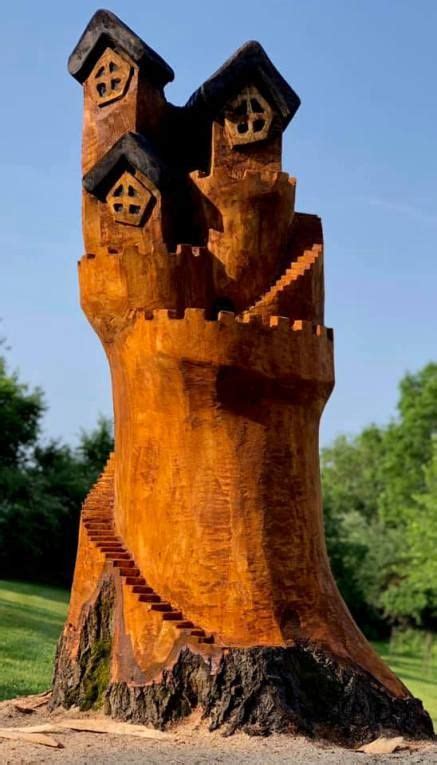 Chainsaw Carving by Paul - Treehouses | Carved tree stump, Tree carving, Chainsaw carving