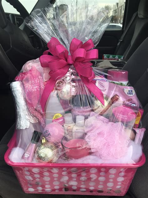 Pretty in Pink Basket | Pink gift basket, Themed gift baskets, Diy ...