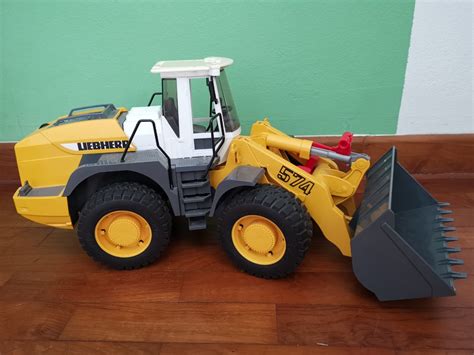 Bruder Excavator, Hobbies & Toys, Toys & Games on Carousell