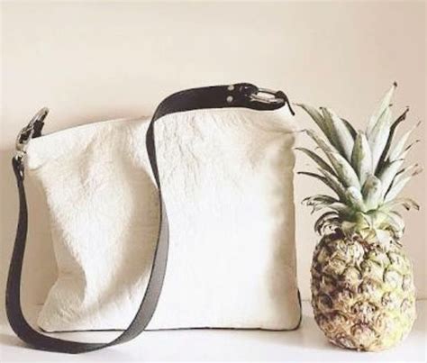 BAG MADE OF PINEAPPLE LEATHER