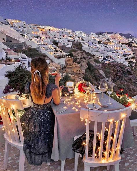 BEST HOTELS IN THE WORLD on Instagram: “Dinner with a view 😍😍😍 Merry Christmas from Santorini ...