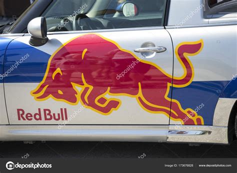 Logo Red Bull on red bull car – Stock Editorial Photo © kataklinger #173676828