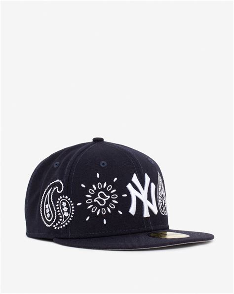 Shop New Era 59Fifty New York Yankees Bandana Hat 60180887 blue | SNIPES USA