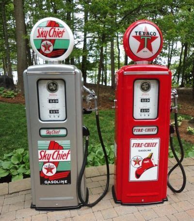 Old Gas Pumps, Vintage Gas Pumps, Porcelain Signs, Vintage Porcelain ...