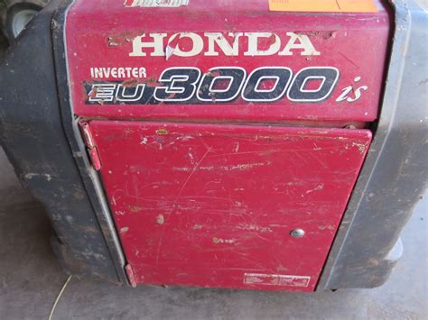 Honda EU3000IS Generator - 3000 Watts - Oahu Auctions