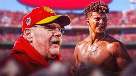 Chiefs: Patrick Mahomes' hilarious reaction to viral shirtless photo, dad bod