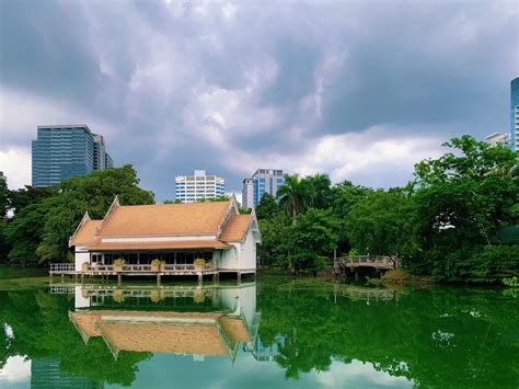 Lumpini Park Bangkok : A Lush Green Space in The Bangkok Centre