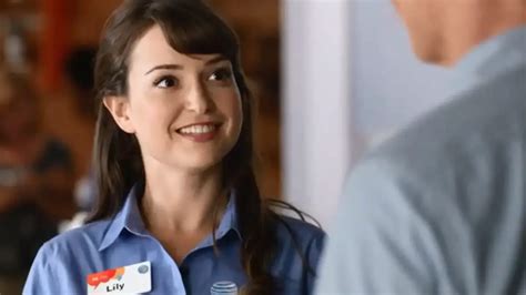 Milana Vayntrub is Lily, the girl in the AT&T commercial - Auralcrave