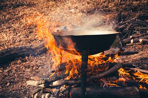 Quick and Easy Campfire Recipes | Survival Life