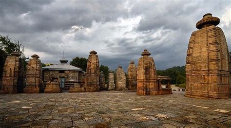 15 Most Popular Temples in Uttarakhand