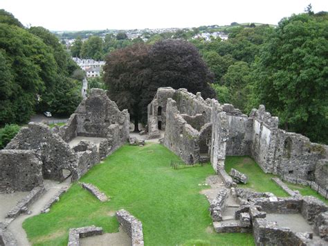 Okehampton Castle | Natural landmarks, Uk travel, Trip