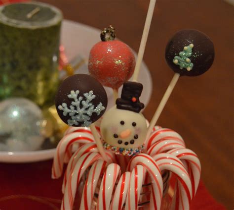 Christmas Cake Pops – HCakes