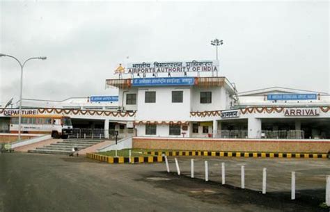 The Nagpur Airport serves to more than 4000 passengers daily. It connects more than 12 domestic ...