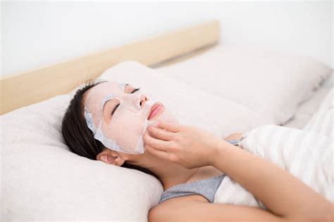 The 10 Best Korean Face Masks to Buy in 2022 - Beauty Mag