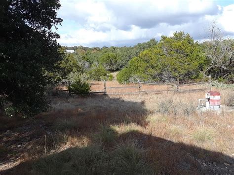 9.48 acres in Kendall County, Texas