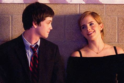 Download The Perks Of Being A Wallflower Charlie And Sam Wallpaper | Wallpapers.com