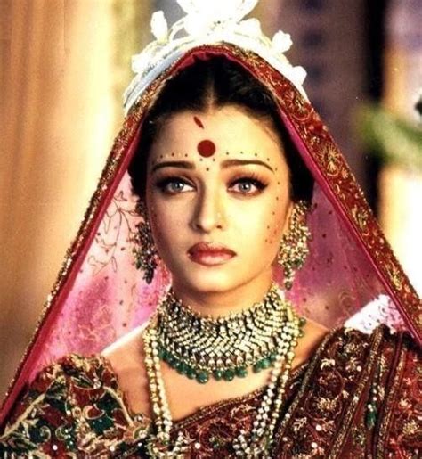 aishwarya rai devdas outfit - Sök på Google | Aishwarya rai wedding pictures, Aishwarya rai ...