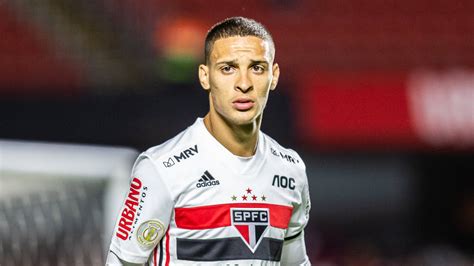 'Braziliaan Antony komende zomer voor recordbedrag naar Ajax' | NOS