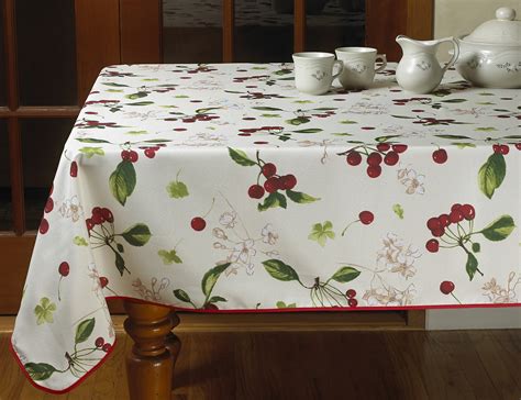 Vintage kitchen tablecloths | Hawk Haven