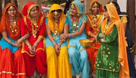 Indian Culture – Unique Customs and Traditions – Rotiusa