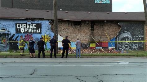 Ohio mural honoring George Floyd collapses - CNN