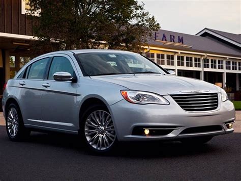 Used 2014 Chrysler 200 LX Sedan 4D Pricing | Kelley Blue Book