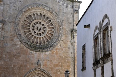 Ostuni - Cathedral; Rose Window | Trulli | Pictures | Italy in Global-Geography