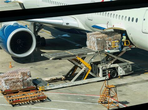 E-commerce sets up air cargo for a positive year | Airlines