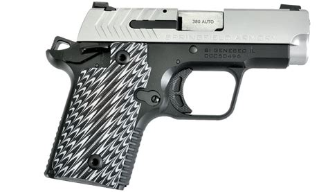 Review: Springfield Armory 911 - Handguns